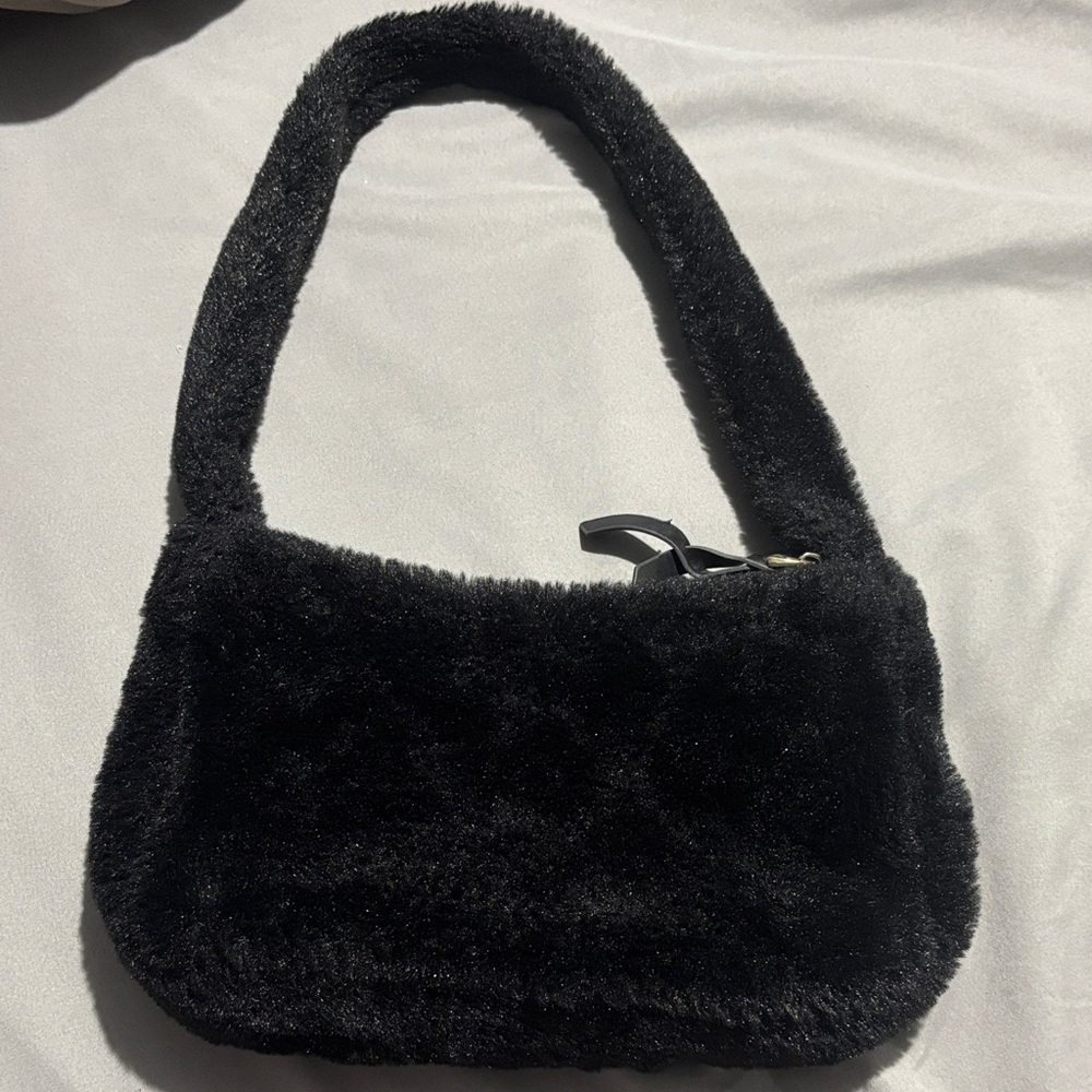 Elegant Black Faux Fur Shoulder Bag